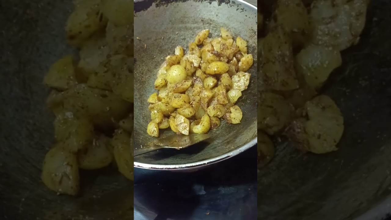 Khati mithi amla ka achar.