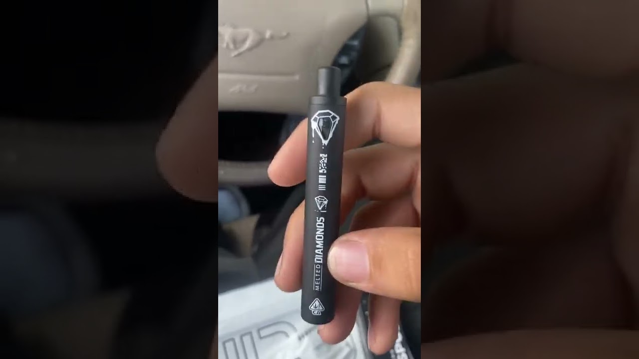 Supherb Melted Diamonds Big Grape Disposable Vape Review