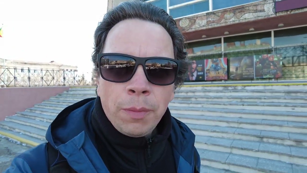 Чита, Дом офицеров,кинотеатр Удокан,театральная площадь.