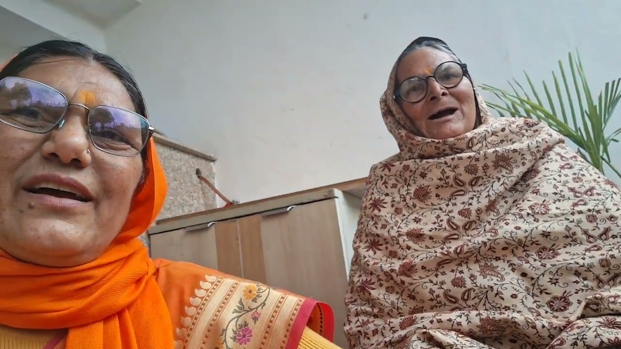 सरस्वती माँ की स्मृति में सुन्दर प्रार्थना गीत 