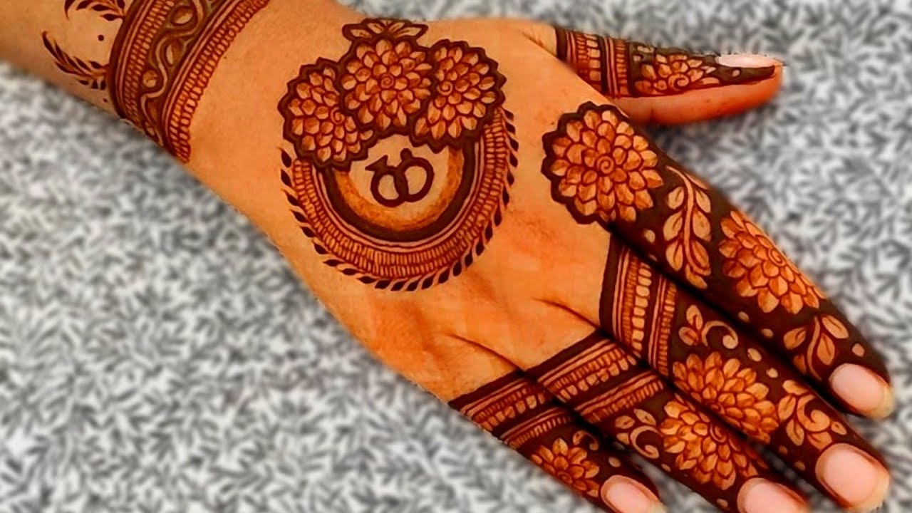 Beautiful mandala/gol tikki henna mehndi design for back hand | New mehndi design | Simple mehndi