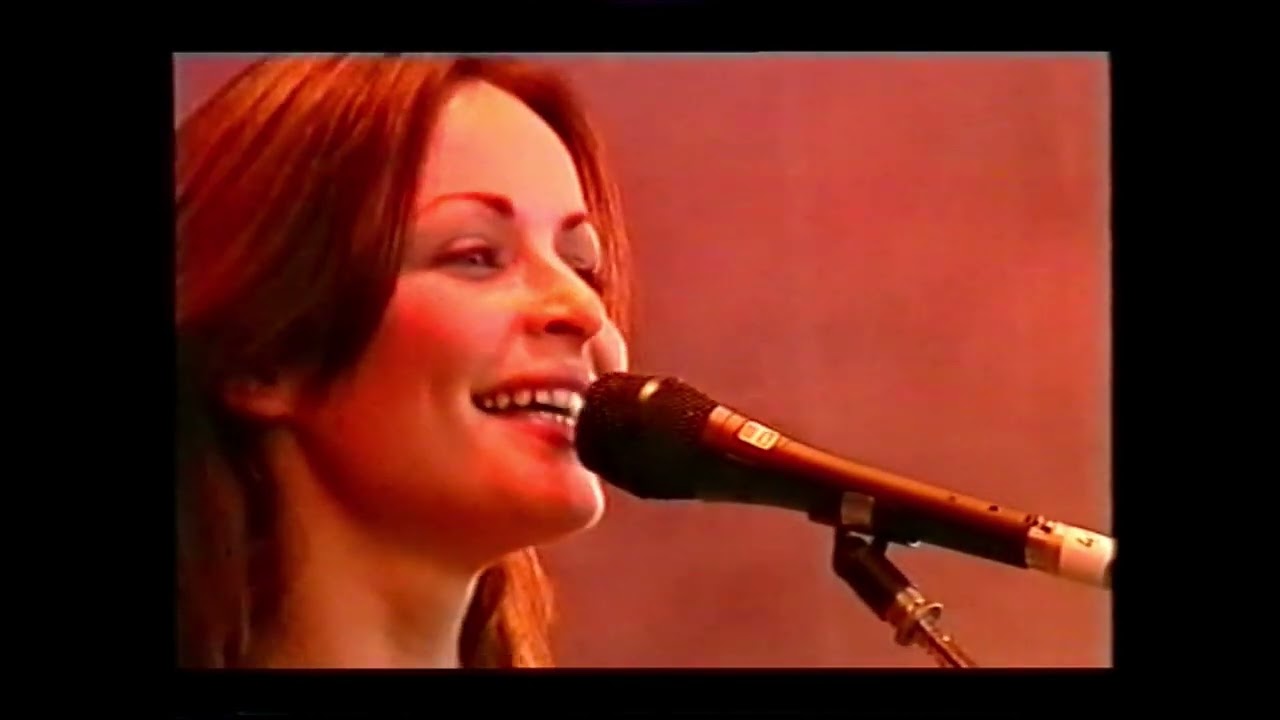 The Corrs at Glastonbury - Television broadcast  (1999)