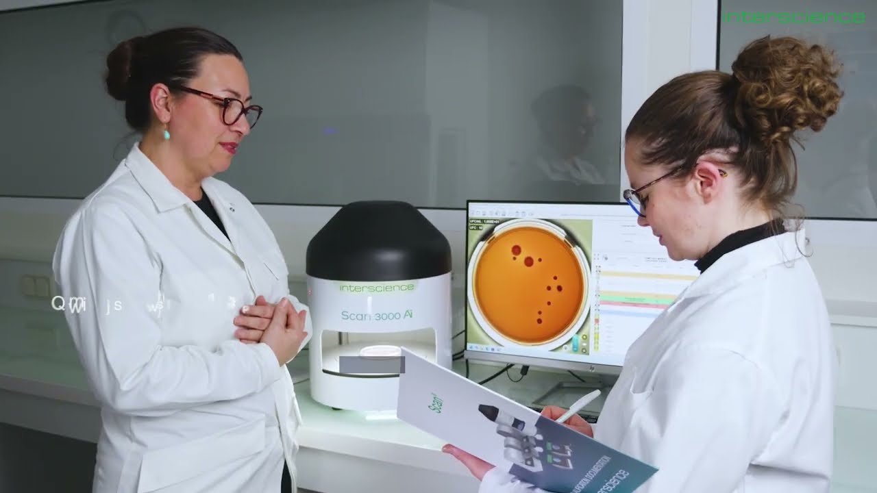 Scan Ai Compteur automatique de colonies IA et lecteur de zones d’inhibition par Interscience
