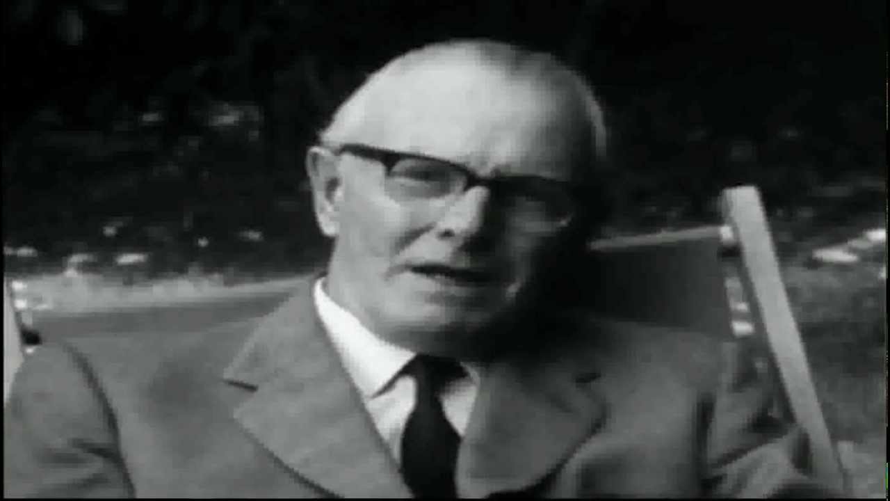 Seán Proinsias Ó Faoláin -Clip from 