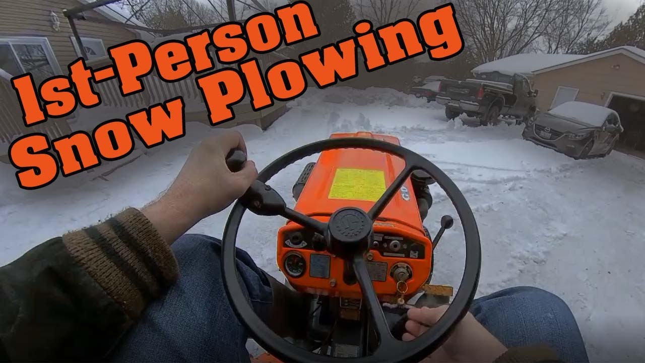 Kubota Manual Sub-Compact Tractor - 1st Person View