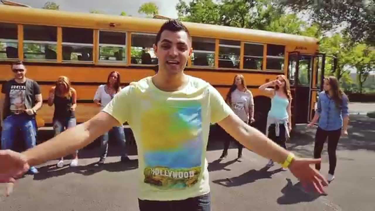 OLÁH GERGŐ – Mosoly | Official Music Video