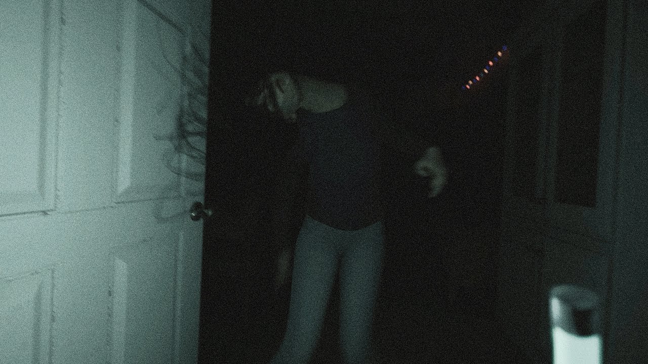 This horror game had me on a CHOKEHOLD..