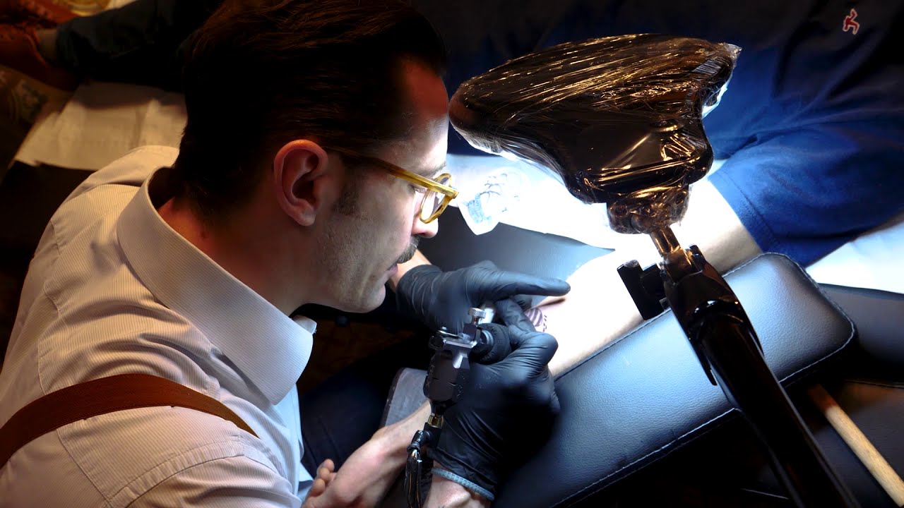 Portrait de Fr&eacute;d&eacute;ric AGID - Artiste tatoueur