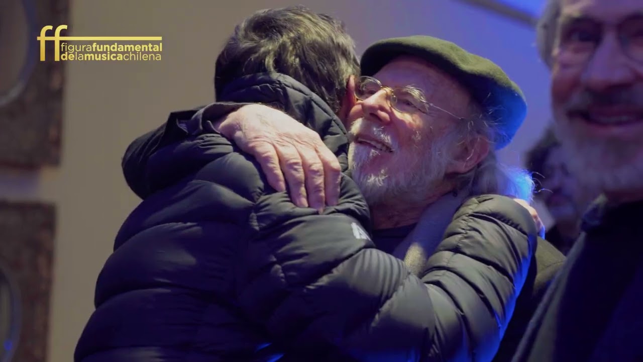 Julio Zegers recibe el premio Figura Fundamental de la Música Chilena