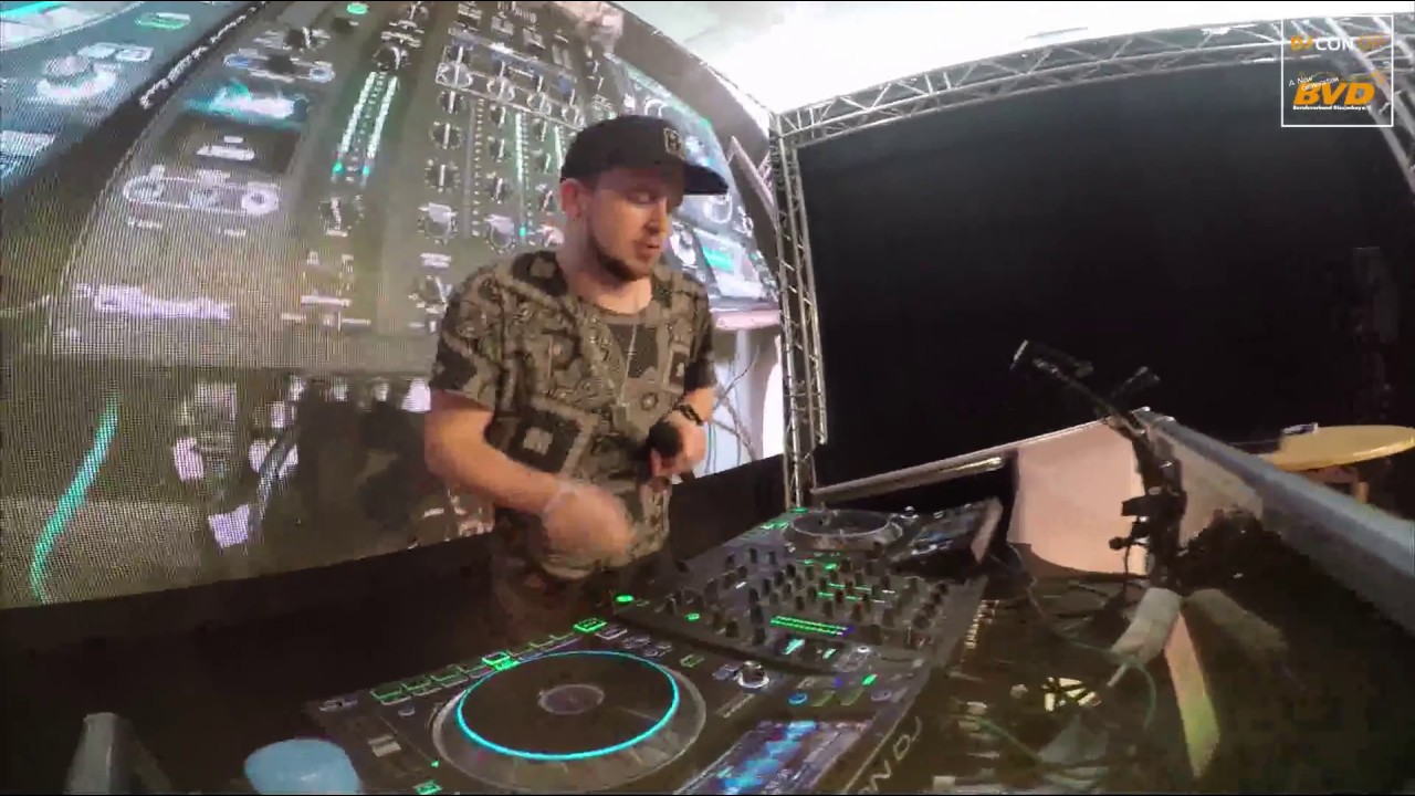 DJcon 2017 - Denon DJ SC5000 & X1800 Prime Series Präsentation