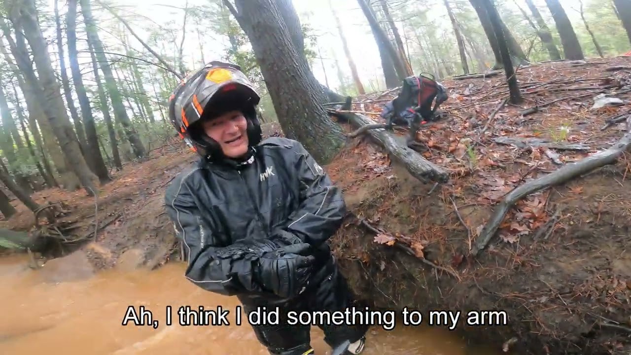 RIDING A DIRT BIKE OFF A BRIDGE || GPX FSE 450R & TSE300L RAIN STORM RIDE