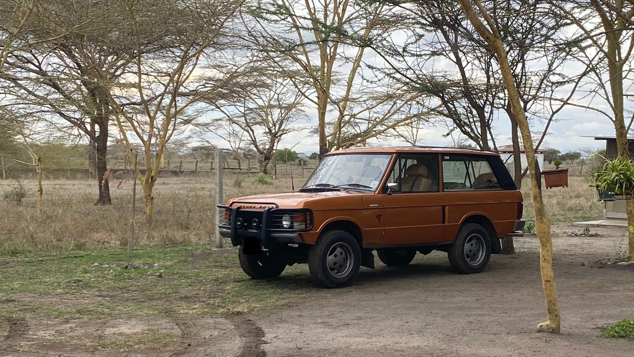 Off-road in a 2 door Range Rover Classic