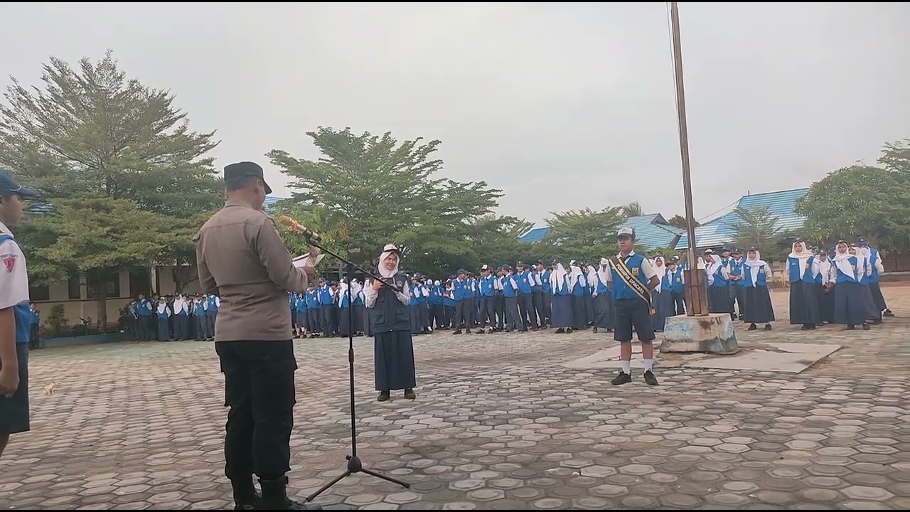 PEMBINA UPACARA DARI SATLANTAS KAPUAS