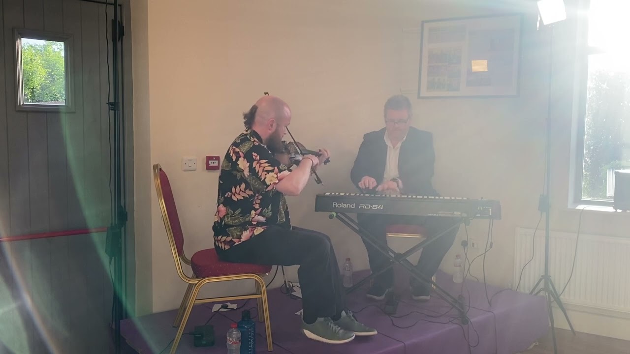 Fergal Scahill & Ryan Molloy at Cnoc na Gaoithe