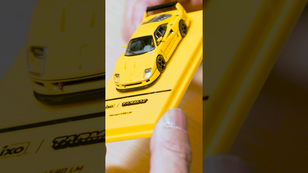 Unboxing the Tarmac Works Ferrari F40 LM in Yellow