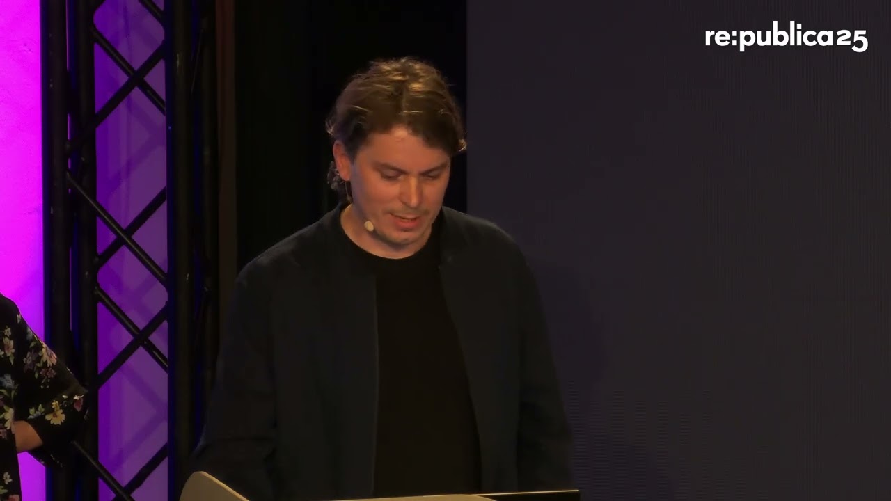 re:publica 25: Digitaler Faschismus: Wie KI-Ideologie die Demokratie untergräbt