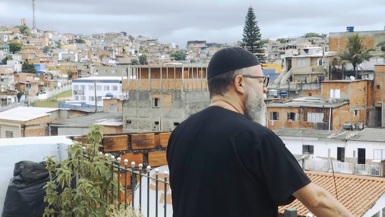 Mesquita luta contra o preconceito em favela de São Paulo