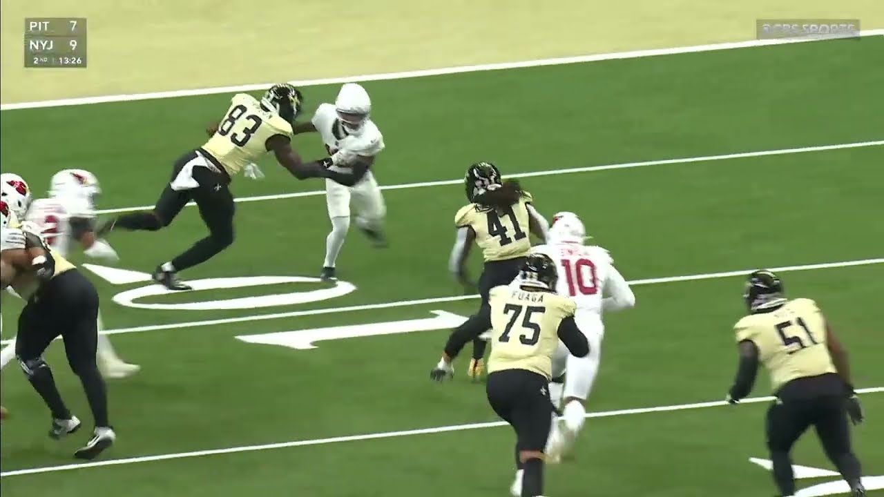 Alvin Kamara tight ropes the sidline for the touchdown