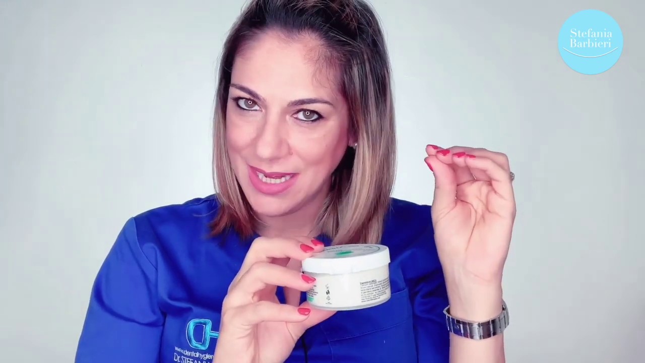 Il primo BIO-Dentifricio in polvere completamente naturale.