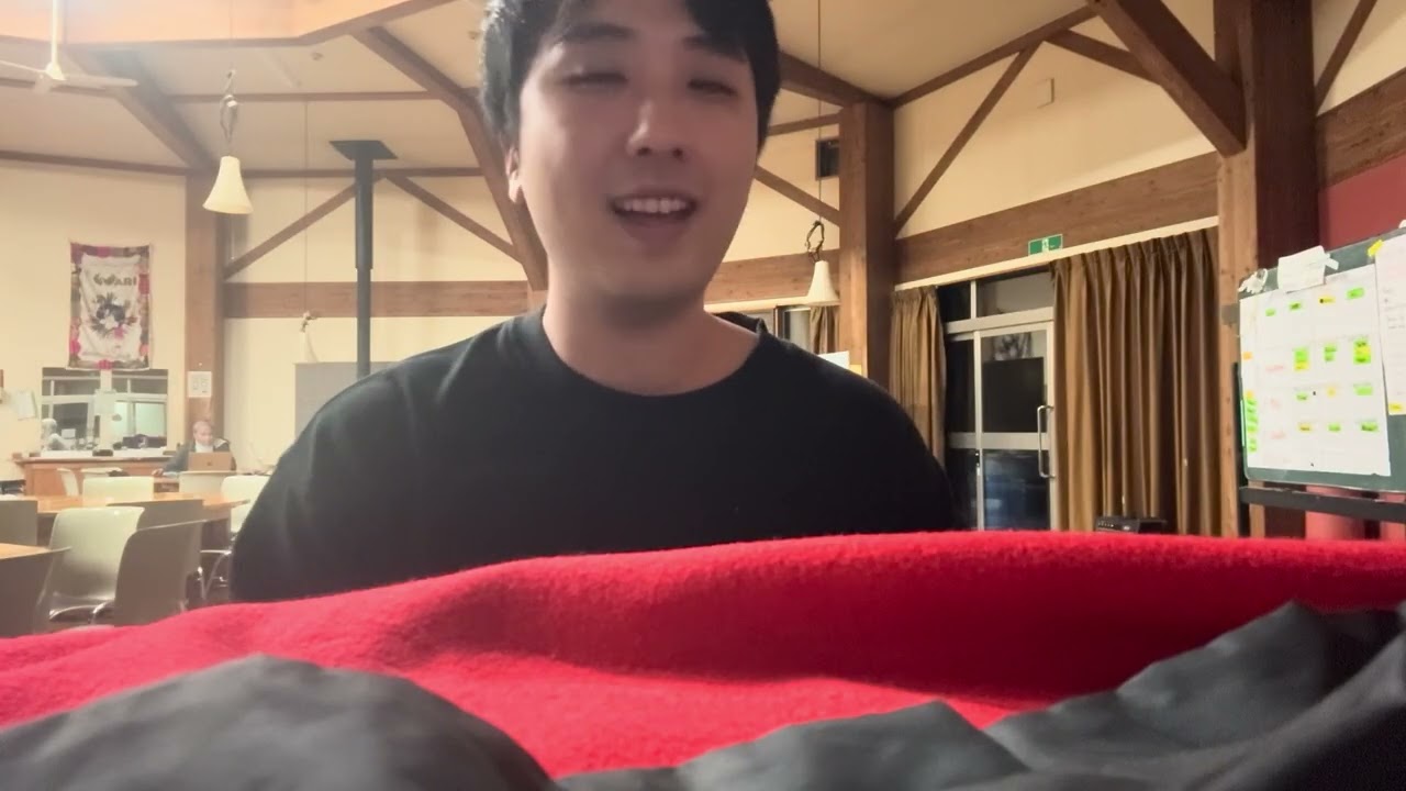 オリジナルソングを弾き語り