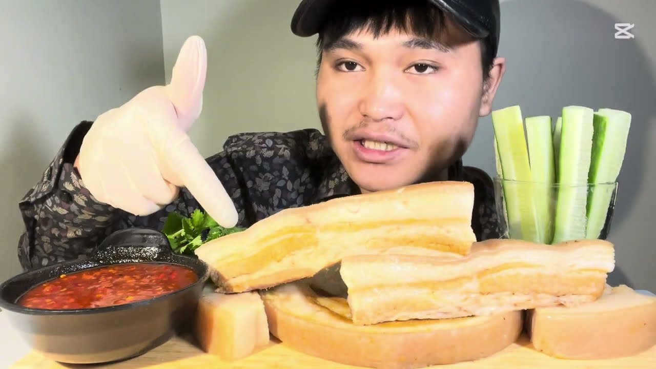 Thịt heo ba chỉ kho chấm với sốt cay - mukbang | Blich TV 