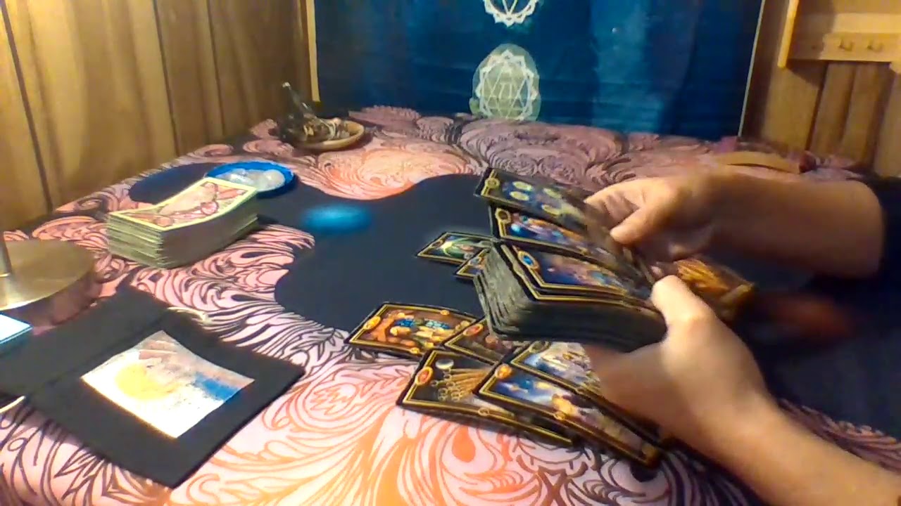 Taurus Love Tarot....🗝🗝Something Needs To End So This Can Begin⌛Immediate Future🔮🔮