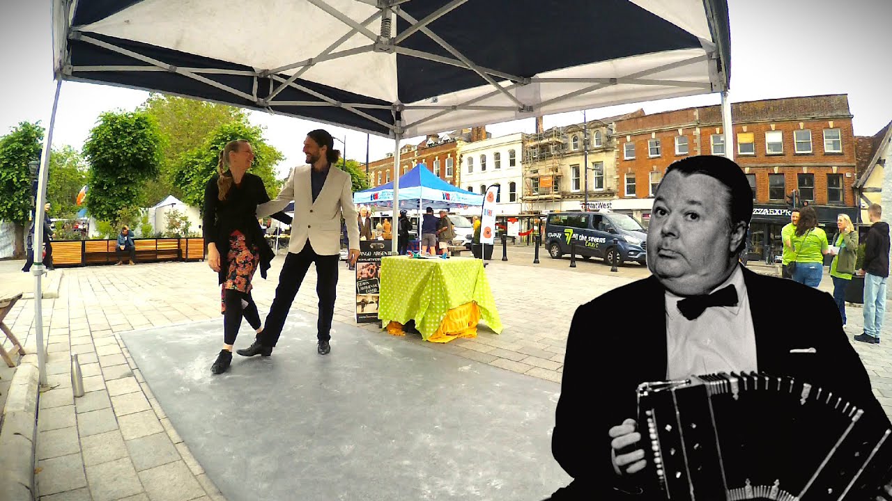 Tinta Roja (Troilo) - Yuri 'Gaucho' Bellicanta & Kate Miller - Salisbury Market 2024