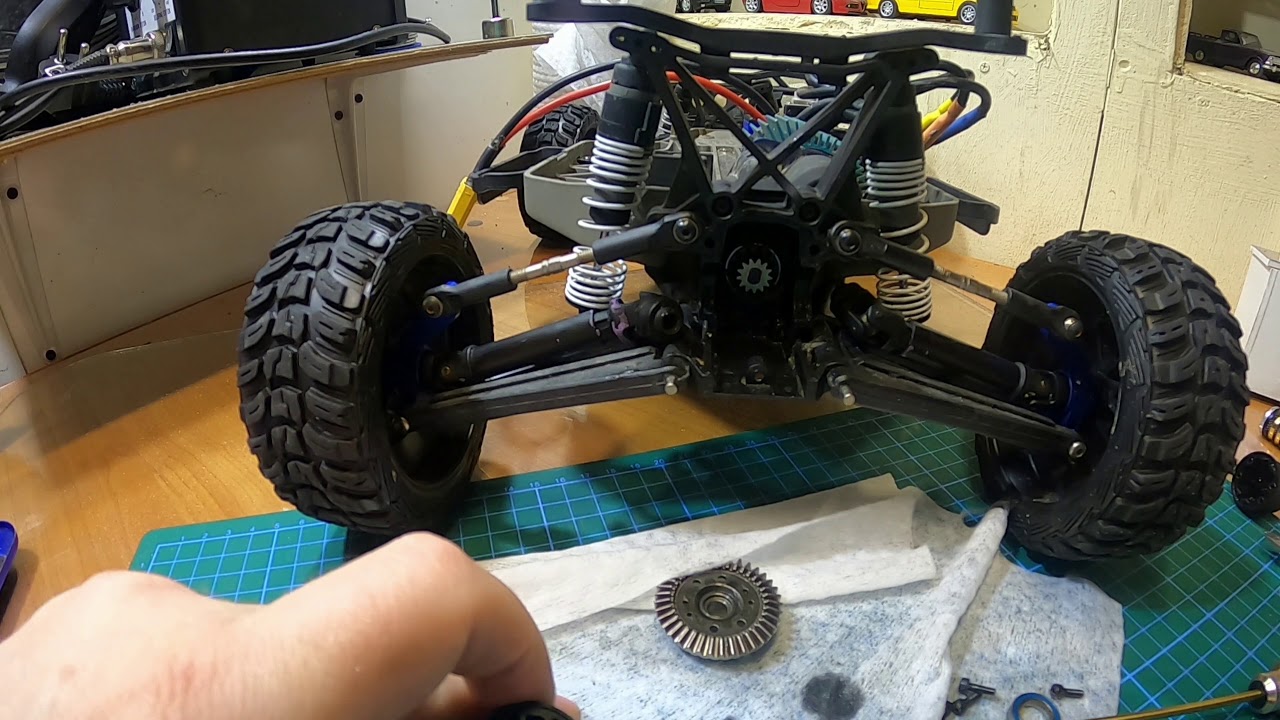 Установка дифференциала на TRAXXAS SLASH 4X4 от TRAXXAS XO1