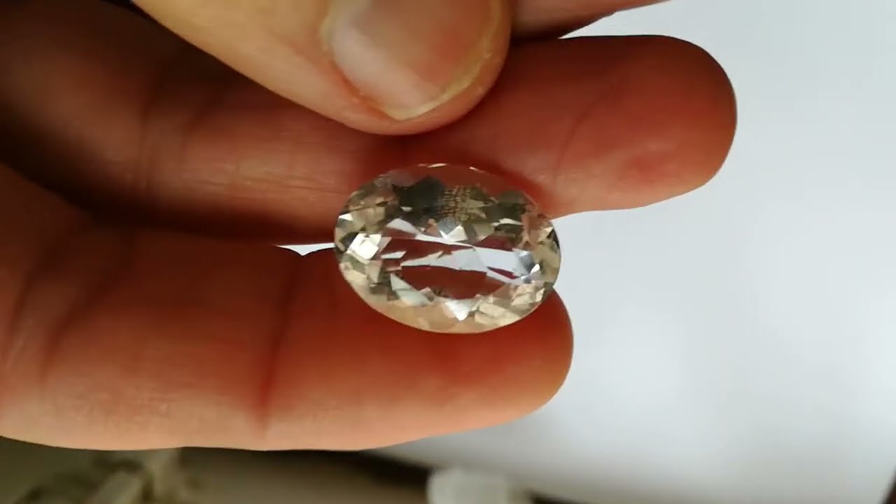 Petalite 11,30 cts, Minas Gerais, Brazil