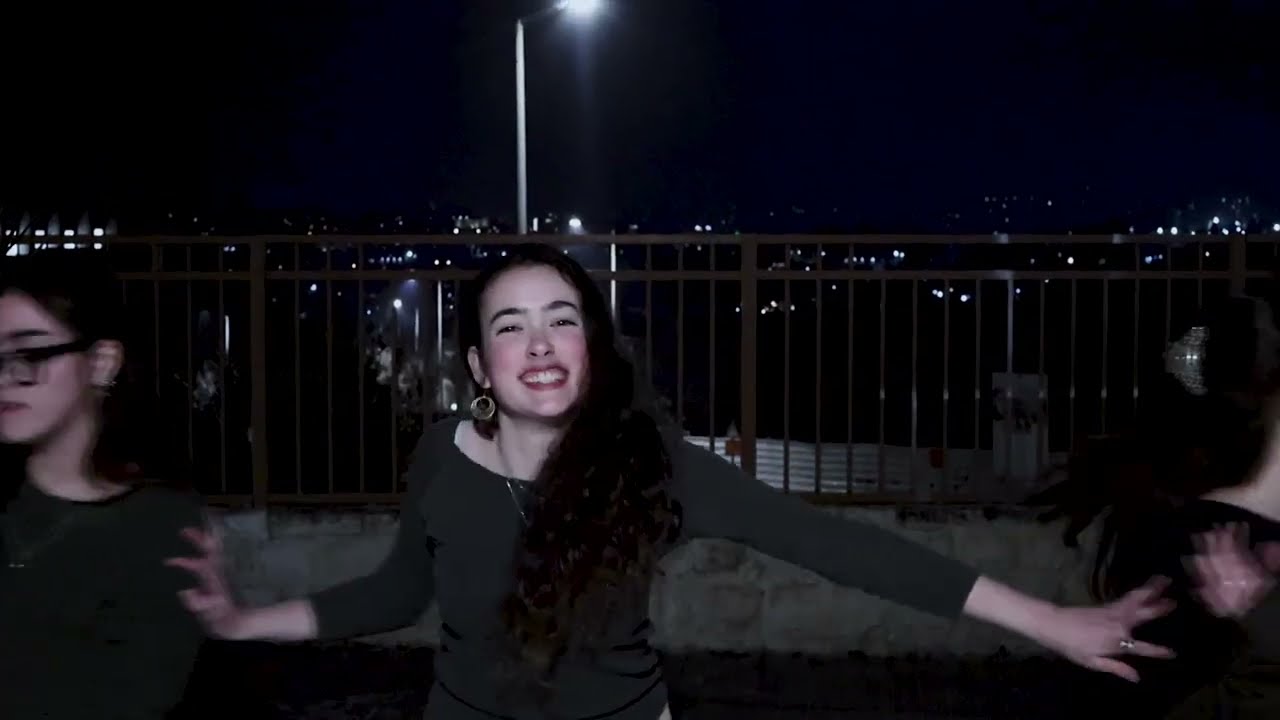 שיר קומונה הרחומה 2025 - עמותת בקהילה