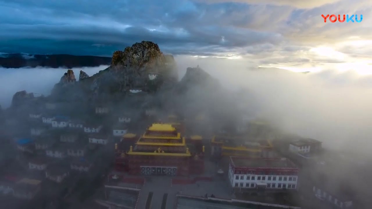 Tsedrug Monastery in Tibet, beautiful and mysterious 西藏孜珠山好美啊