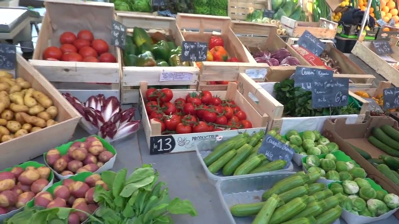 BEST FOOD MARKET IN PARIS - A Stroll Through the Marché du Président Wilson