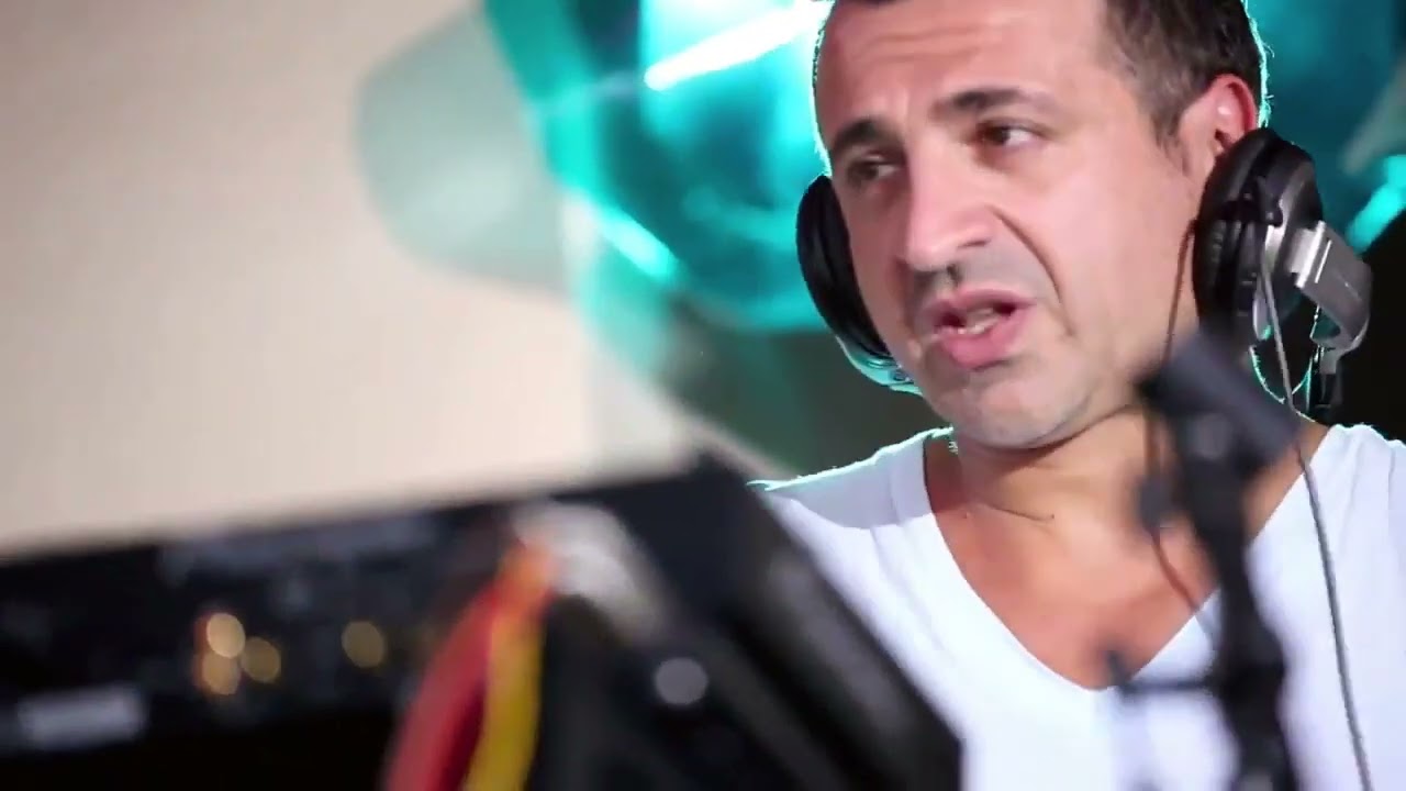 SMARTY MUSIC   ELECTRO HOUSE 2011   WET REPUBLIC