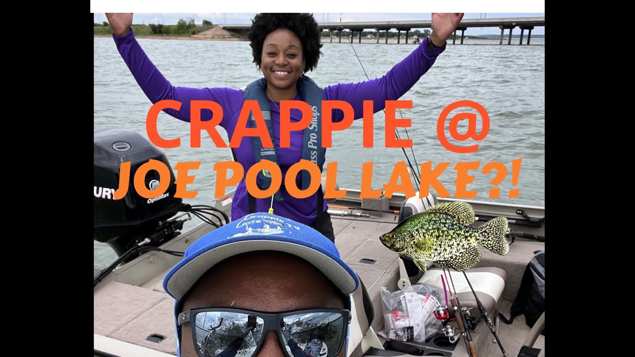 There is Crappie In Joe Pool Lake! #garmin #livescope #crappie