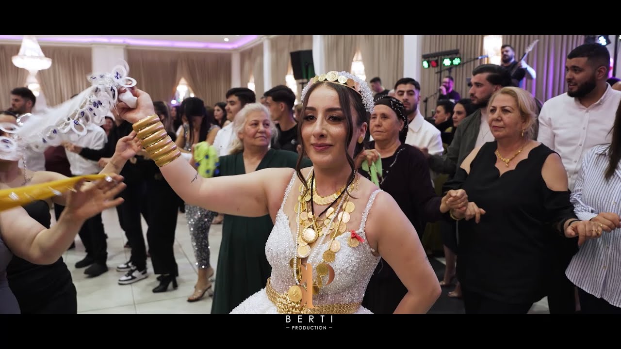 Grup Evan - ANTEP düğünü / Muhteşem Halaylar  ( Helin & Kaan ) Berti Production