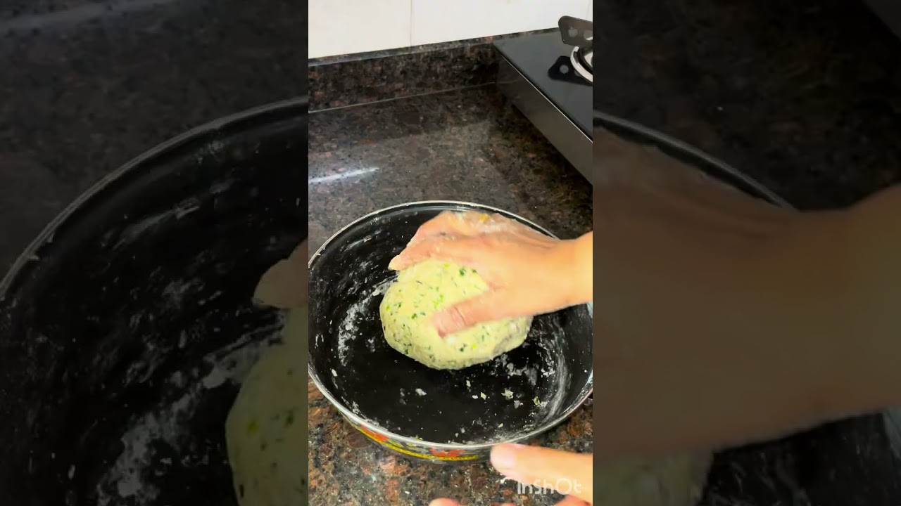 Mooli Ka Paratha | आज घरवालों को मूली के साथ मूली के पत्ते को भी खिला दिया |