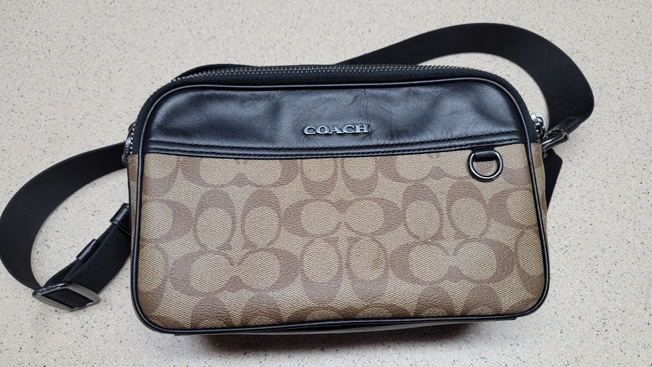 Overview of the Coach Graham Crossbody Bag in Signature Canvas
