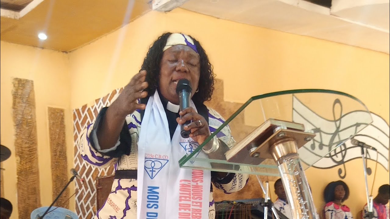 Tournée de sensibilisation Mois de la  CBCO Kongo Central – La Révérende Annie Molee à l’œuvre