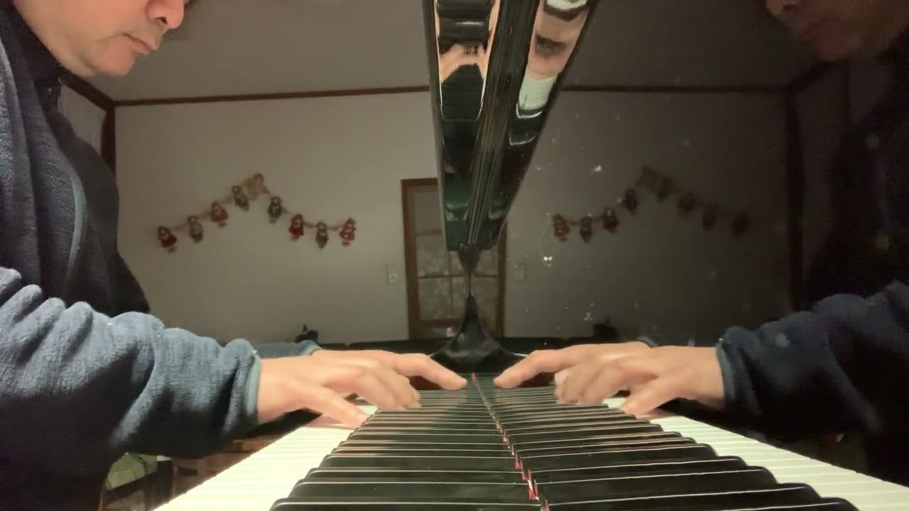 Piano improvisation No.10369