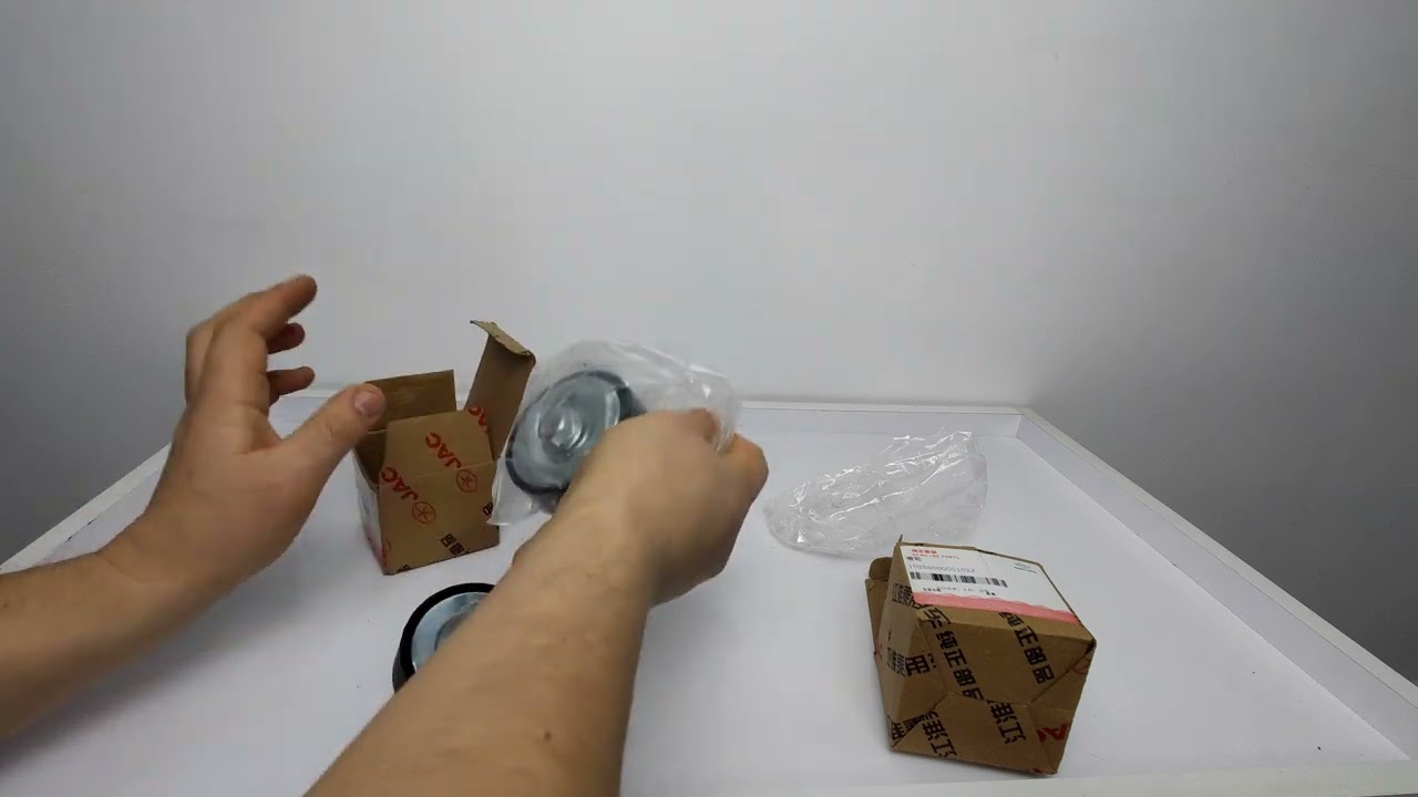 Ролик обводной JAC S3 металлический.