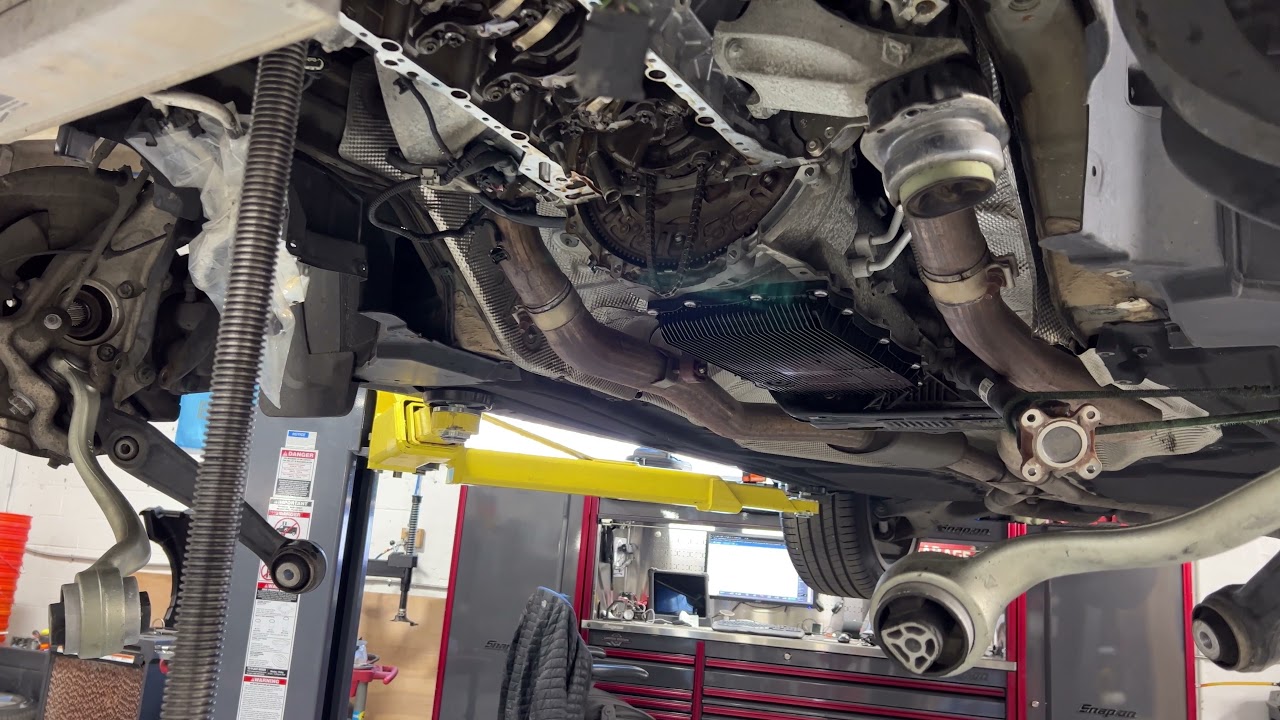 2016 BMW X5 4 4L N63 Upper Oil Pan gasket Leak repair short video