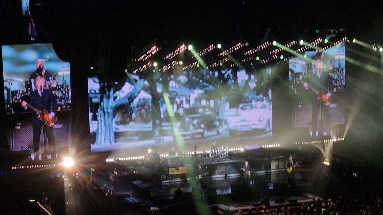 Paul McCartney - Cant Buy Me Love - Live at the Co-op Arena Manchester 15.12.24