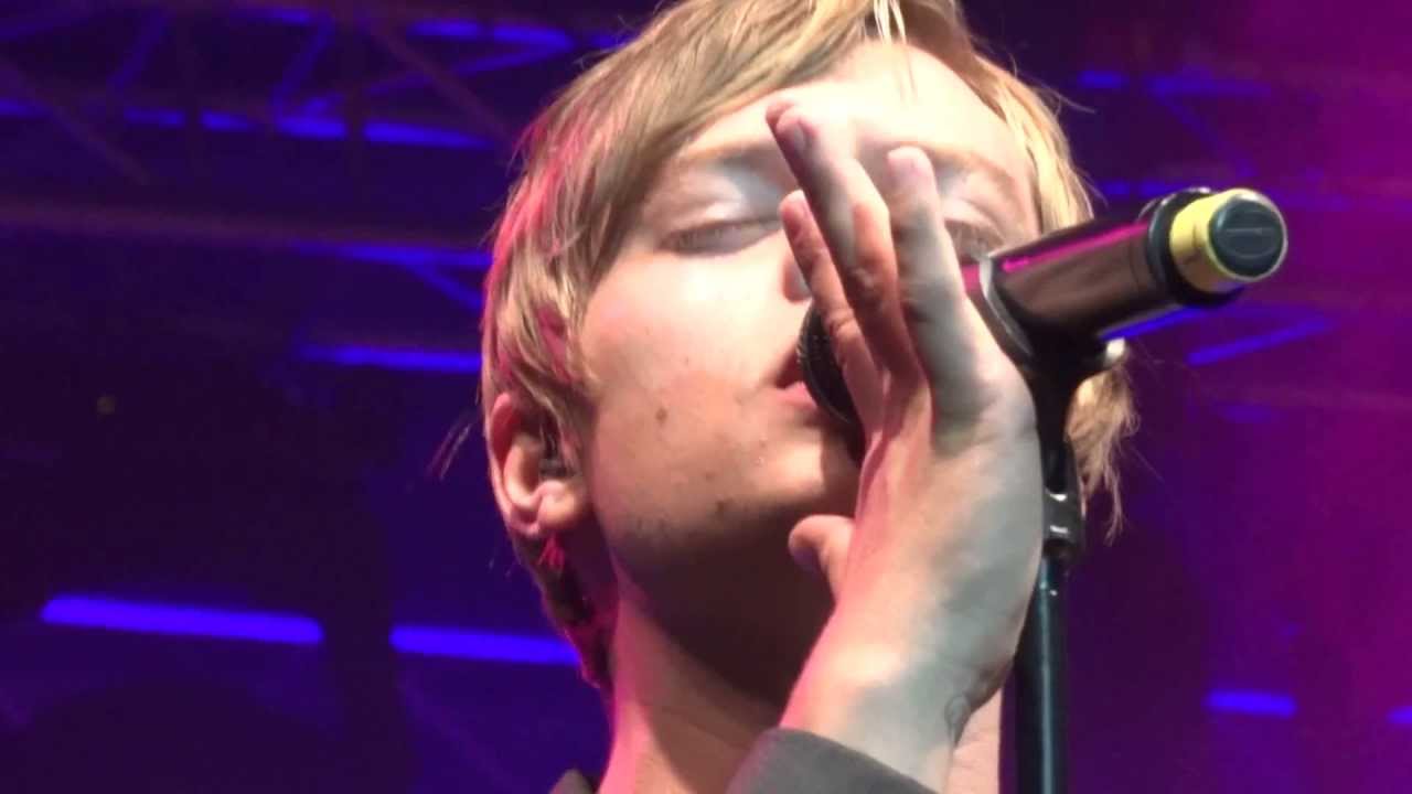 Mando Diao ft. Viktor and Carl Norén - Sweet Jackie live in Borlänge