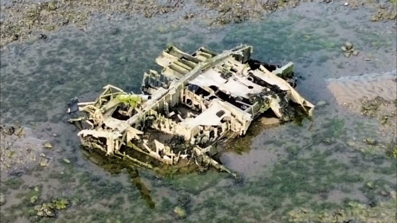 Grune Point Hudson Wreckage
