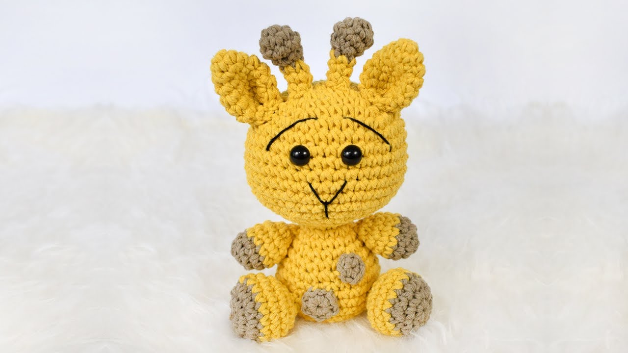 Amigurumi de Crochê Girafa Oliver