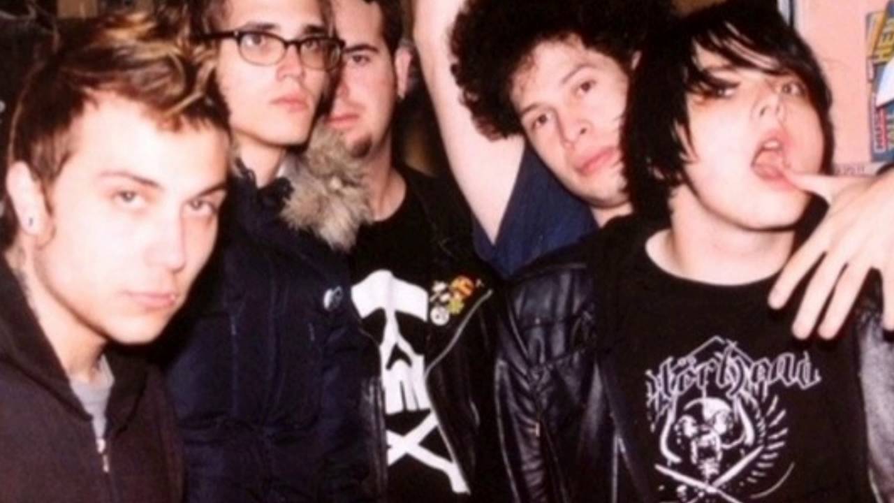 My Chemical Romance - Sister To Sleep (Live, 6/26/03) (Alternate Version)