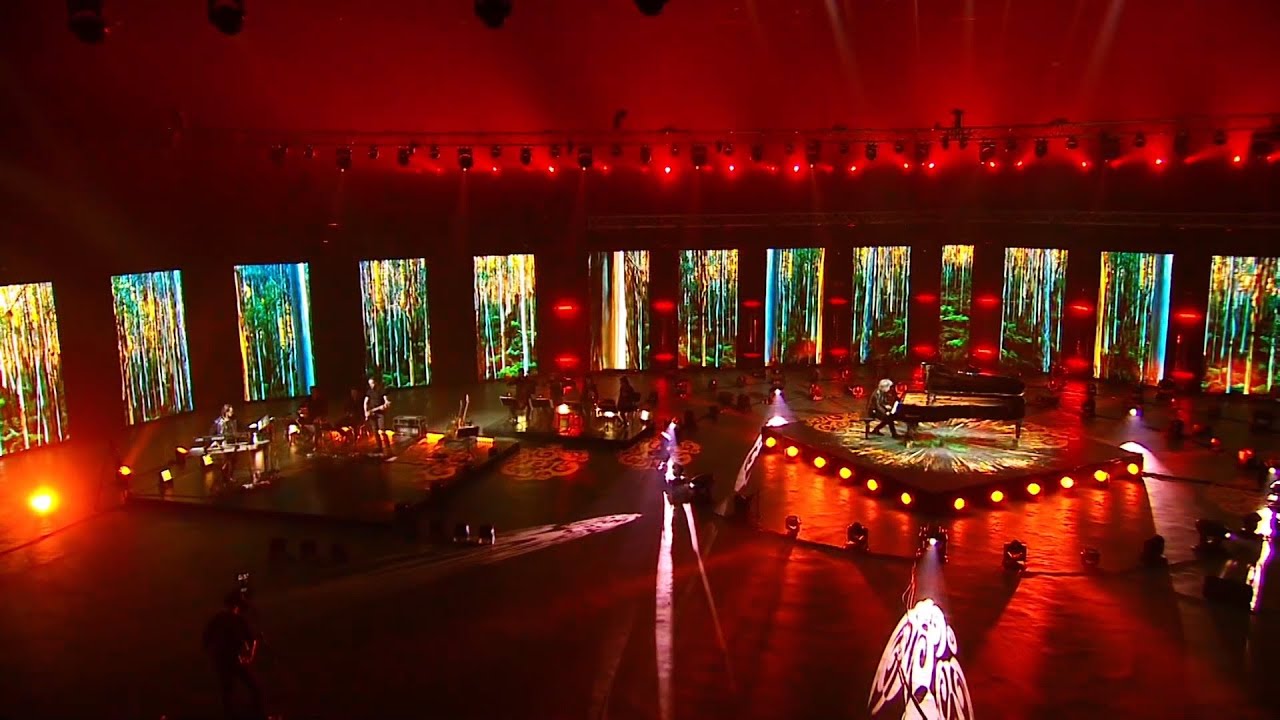 HAVASI — Out Of The Woods (SILENCE - The Concert Movie)