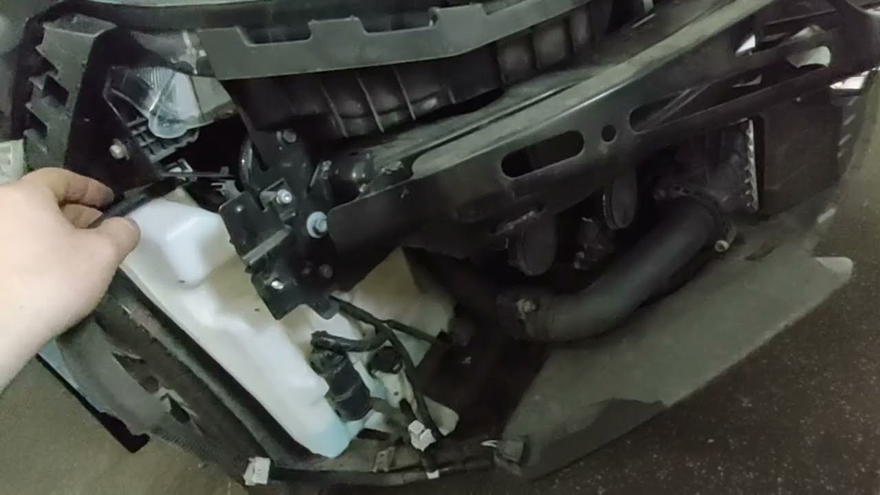 Снятие переднего бампера и радиатора кондиционера Honda Civic 10