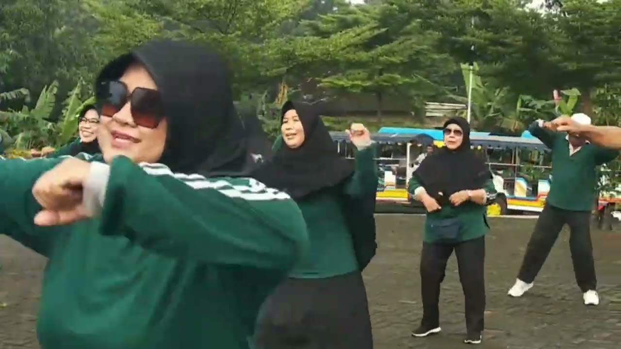 HONAI Part 2 Senam RT 5/5 Singopuran Kartasura