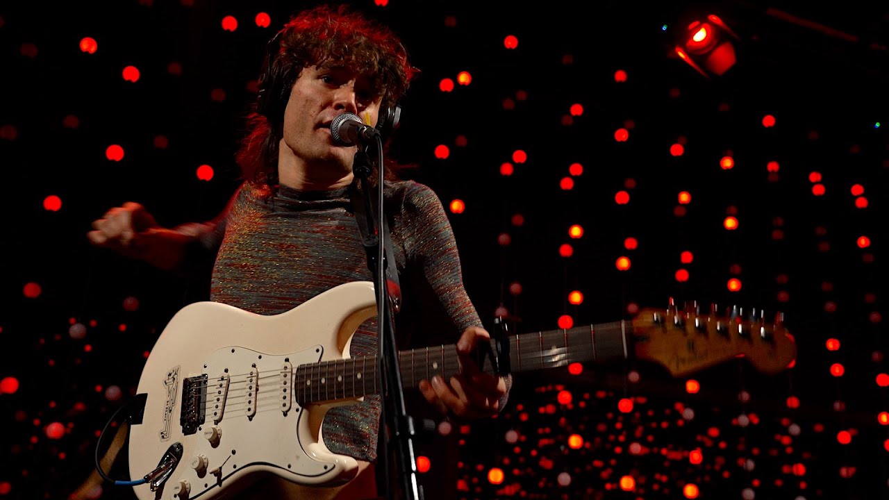 Girl and Girl - Hello (Live on KEXP)